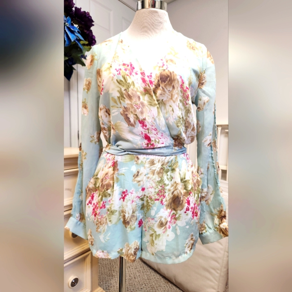 Cotton Candy Floral Mini Romper Dress Sz. Medium